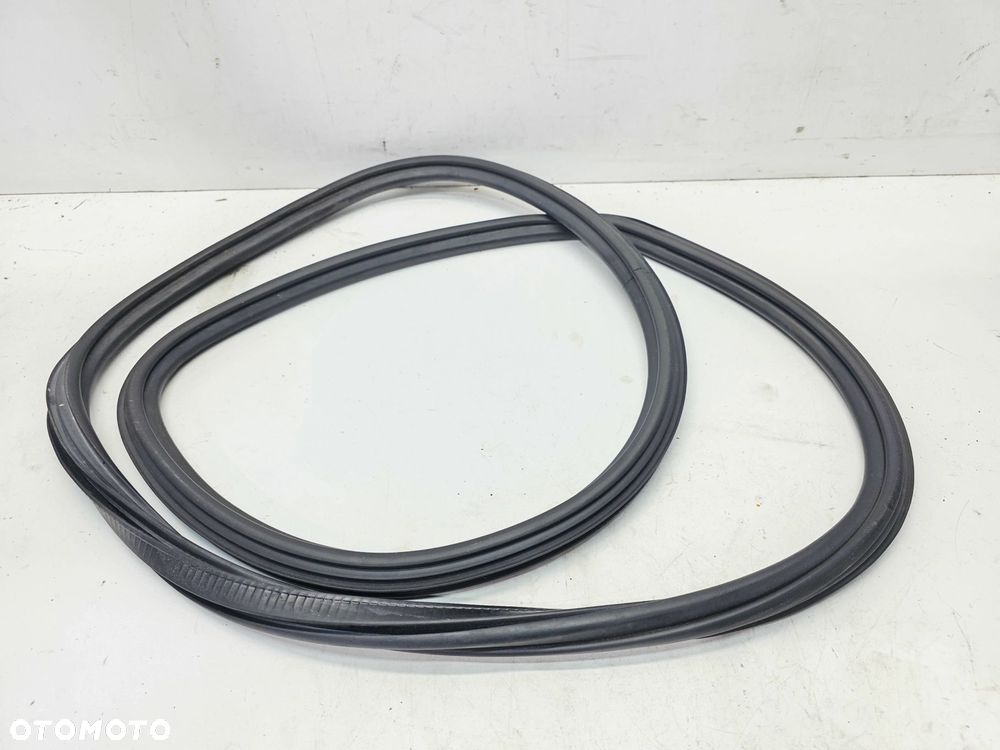 USZCZELKA DRZWI LEWY LUB PRAWY TYŁ AUDI Q3 8U 8U0833721 - 4