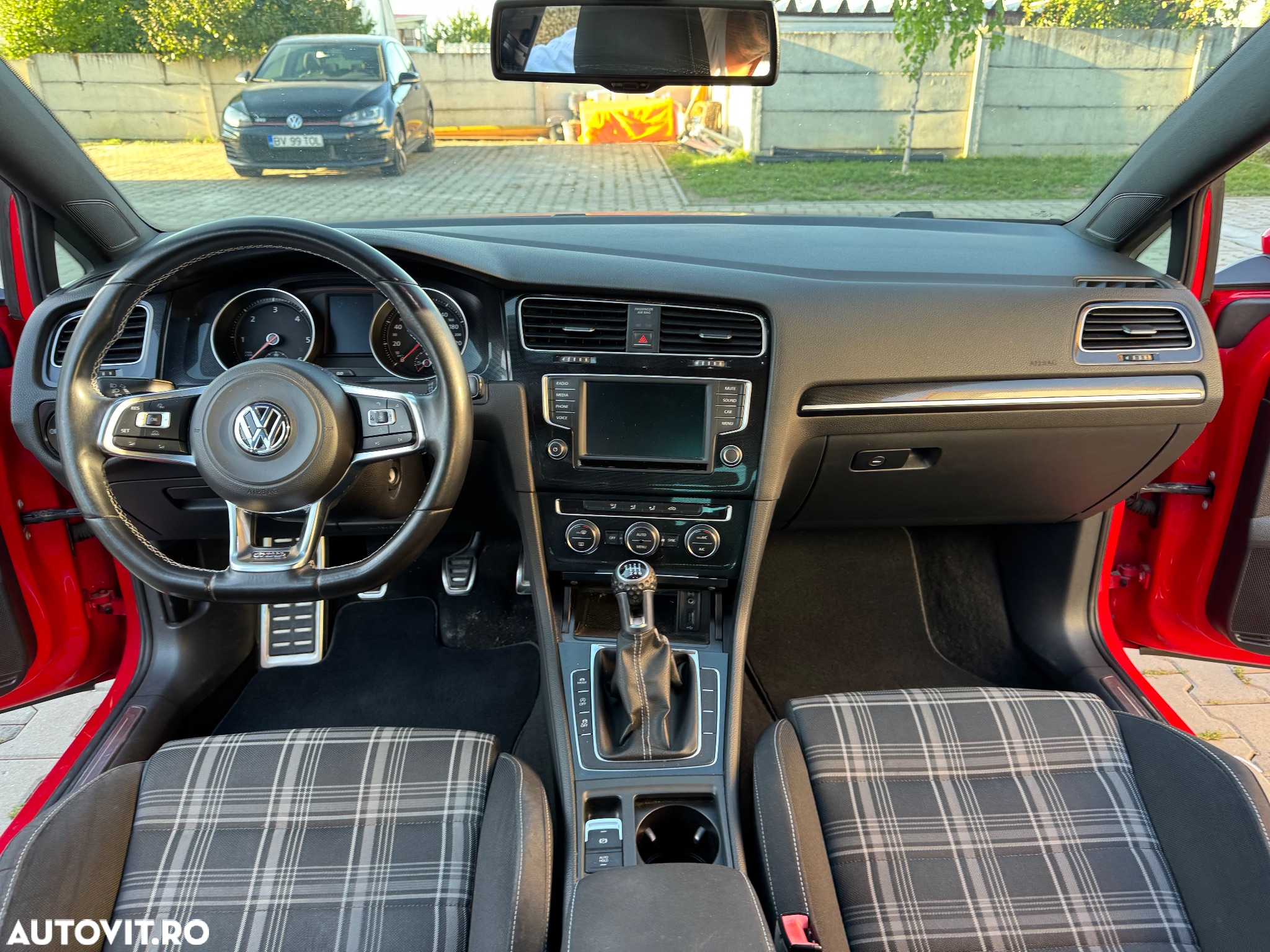 Volkswagen Golf 2.0 TDI DPF BMT GTD - 35