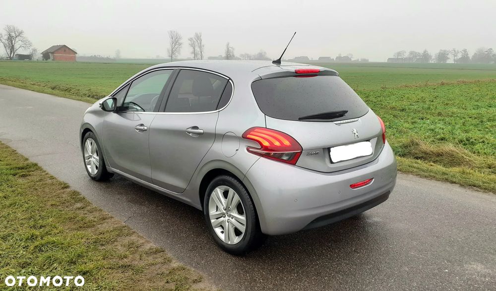 Peugeot 208 1.5 BlueHDi Allure S&S - 7