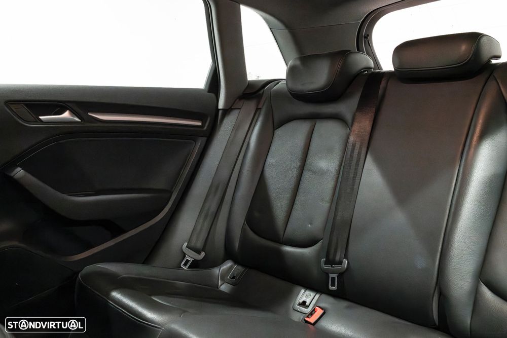 Audi A3 Sportback 40 e-tron S tronic - 14
