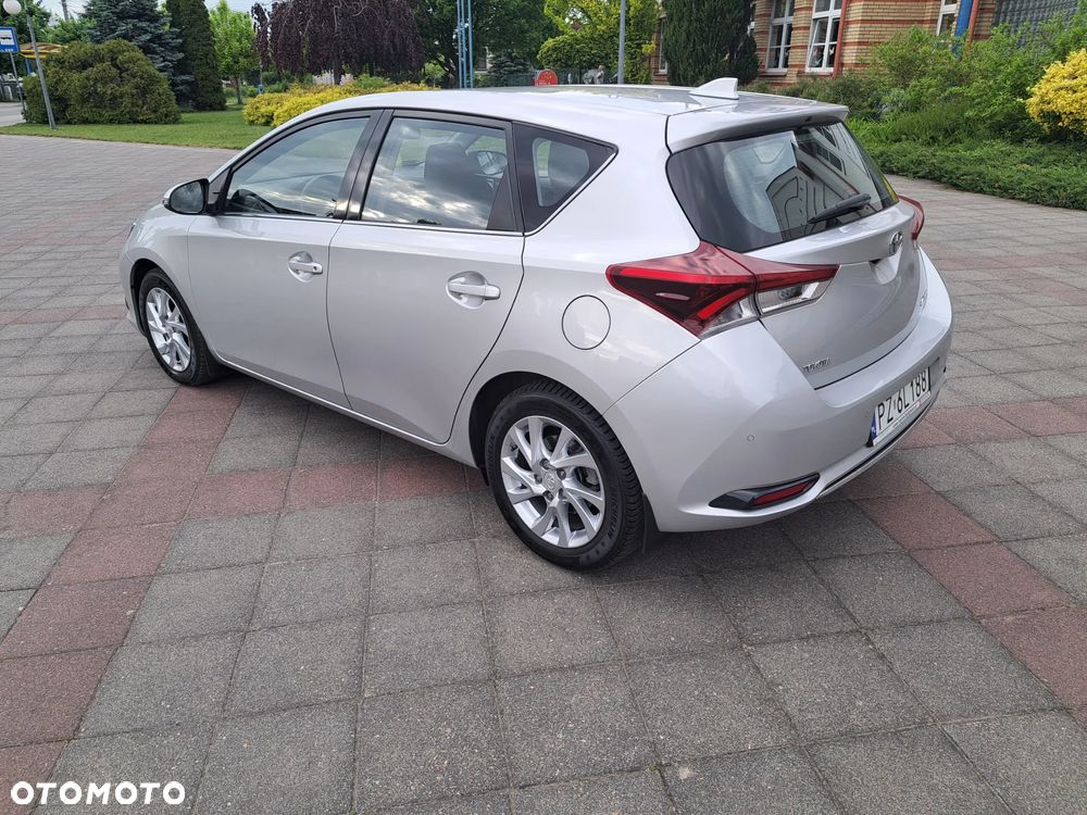 Toyota Auris - 4