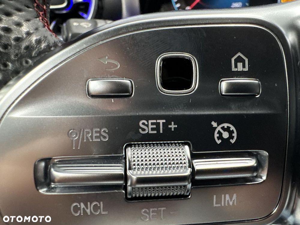 Mercedes-Benz CLA 200 AMG Line 7G-DCT - 15