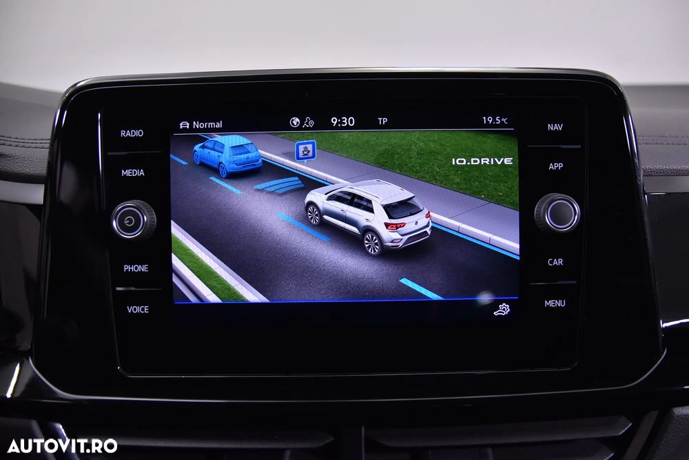 Volkswagen T-Roc - 15