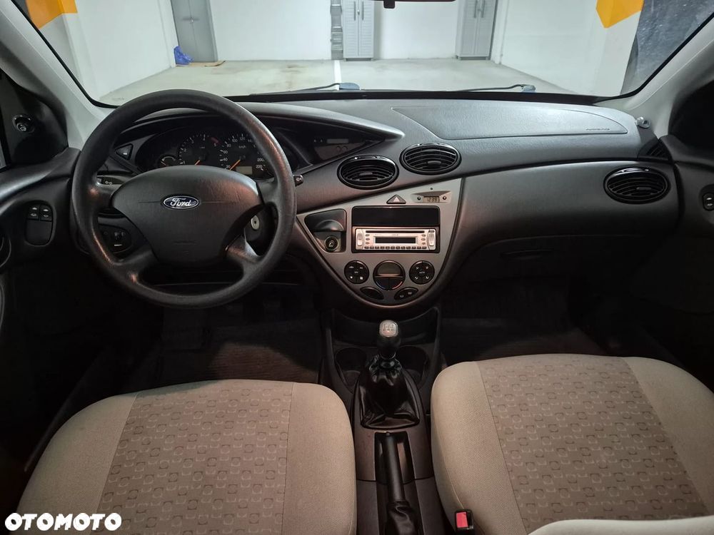 Ford Focus 1.8 TDCi FX Silver - 8