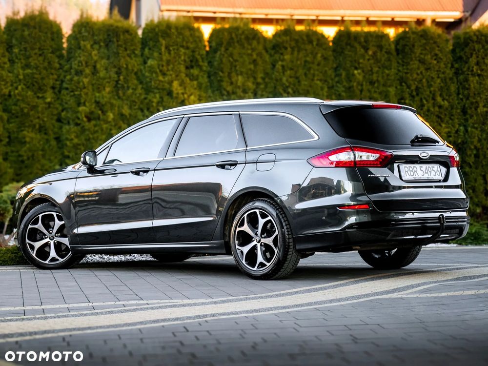 Ford Mondeo 2.0 TDCi STart-Stopp PowerShift-Aut Titanium - 4