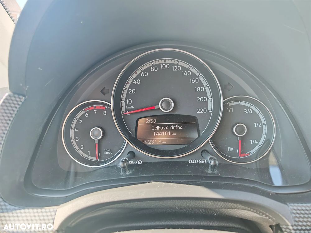 Volkswagen up! 1.0 BMT Move - 13