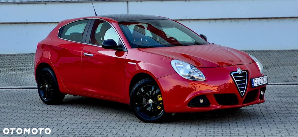 Alfa Romeo Giulietta 2012 photo 2