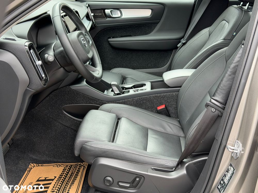 Volvo XC 40 - 9