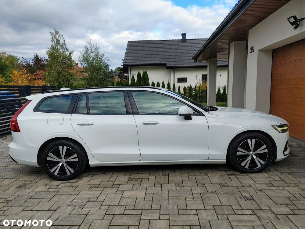 Volvo V60 B3 B Momentum - 19