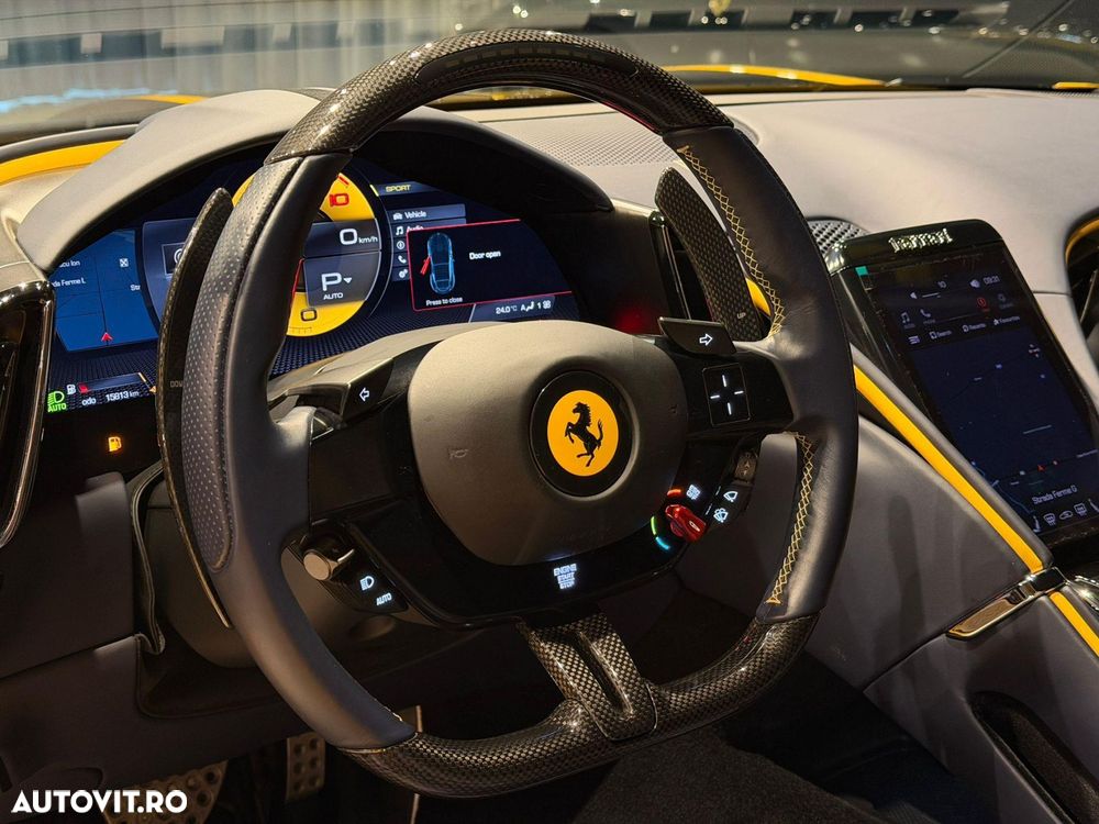 Ferrari Roma - 25
