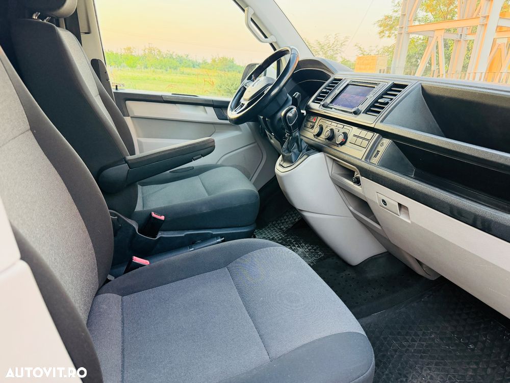 Volkswagen Transporter - 12