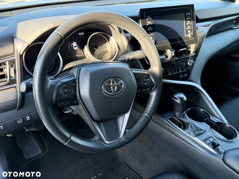 Toyota Camry 2.5 Hybrid Comfort CVT - 16