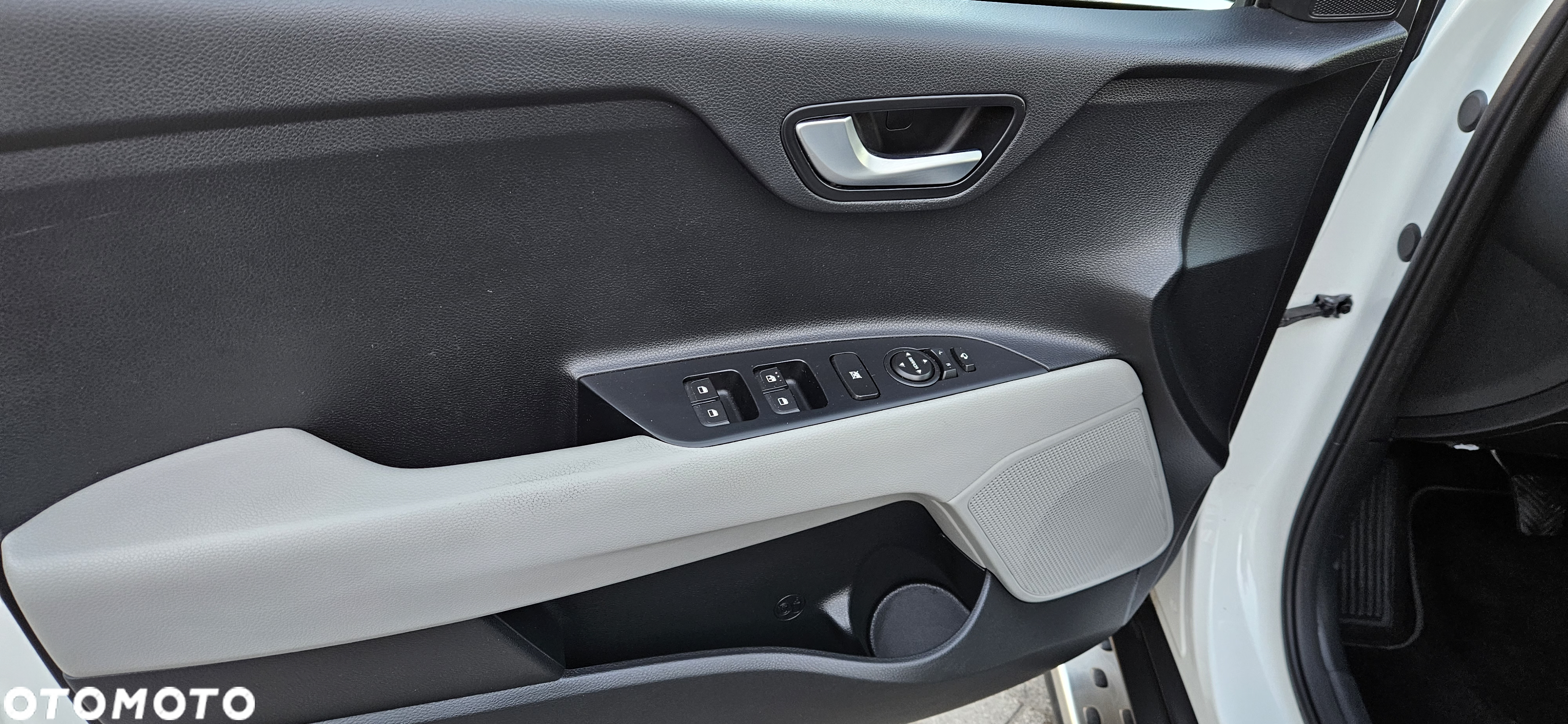 Kia Stonic 1.0 T-GDI 120 Edition 7 - 9