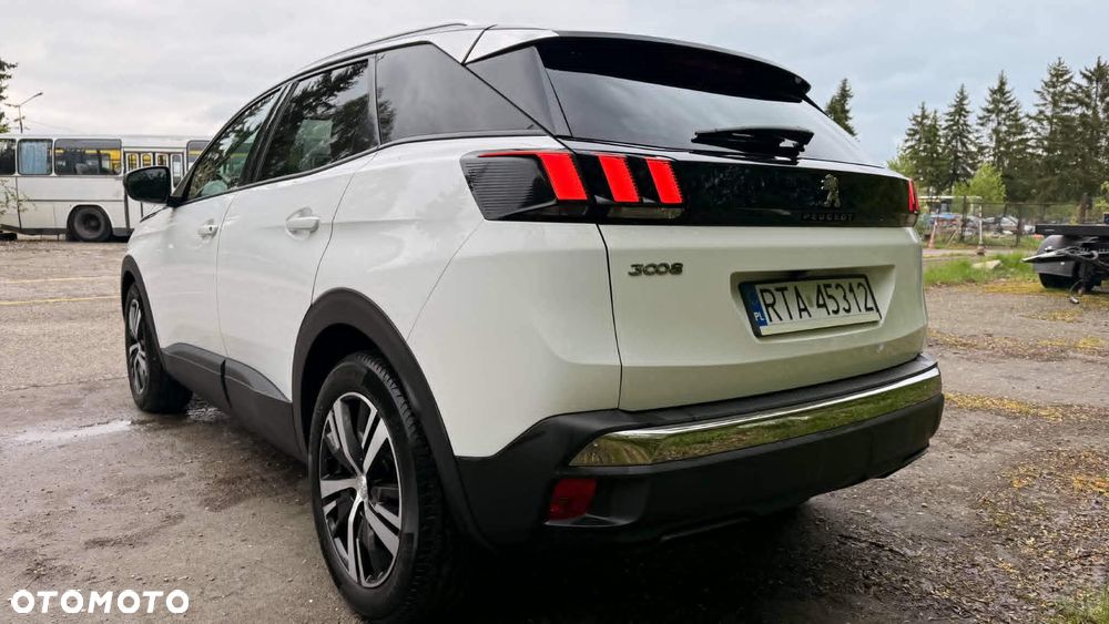 Peugeot 3008 1.2 PureTech Active S&S EAT8 - 5