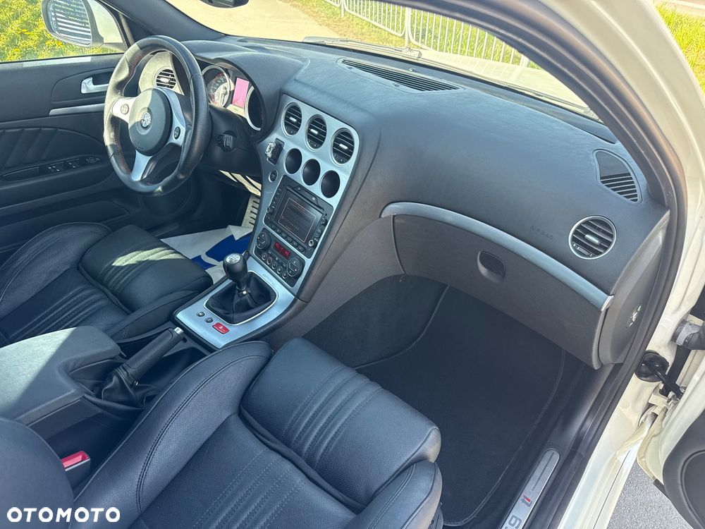 Alfa Romeo 159 2.4 JTDM 20V DPF Q4 ti - 16