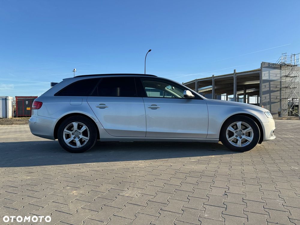 Audi A4 Avant - 1