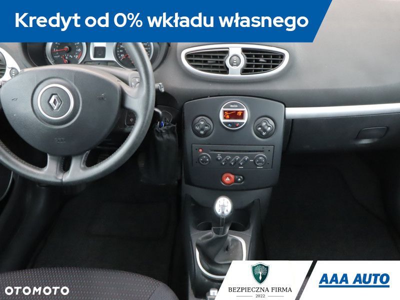 Renault Clio - 14