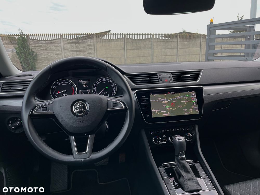 Skoda Superb 1.5 TSI ACT DSG Sportline - 10