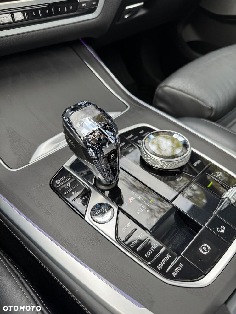BMW X7 - 16