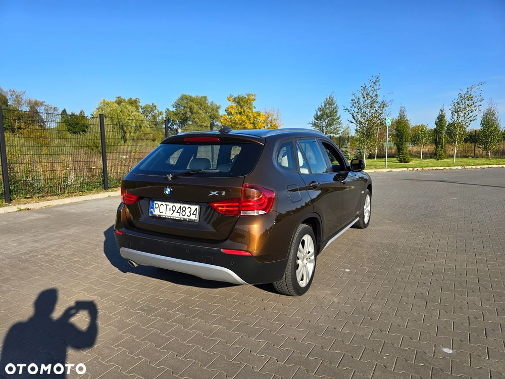 BMW X1 xDrive20d - 10