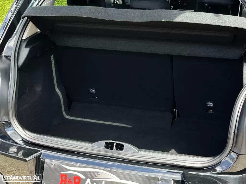 Citroën C3 1.2 PureTech Shine - 20