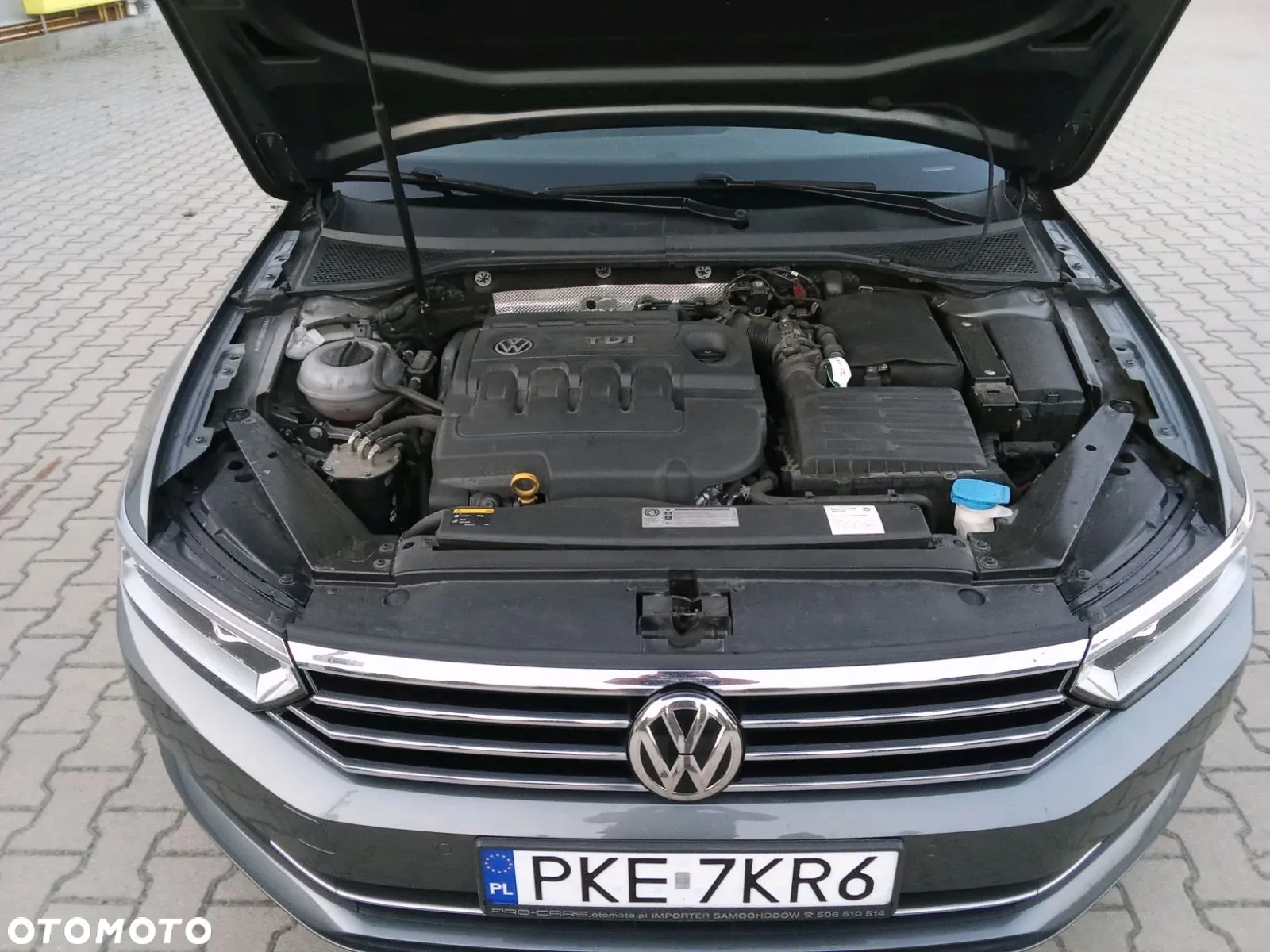 Volkswagen Passat 1.6 TDI BMT Comfortline - 8