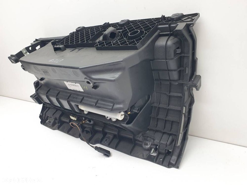 SCHOWEK PASAŻERA JAGUAR F-PACE 2020 EUROPA - 4