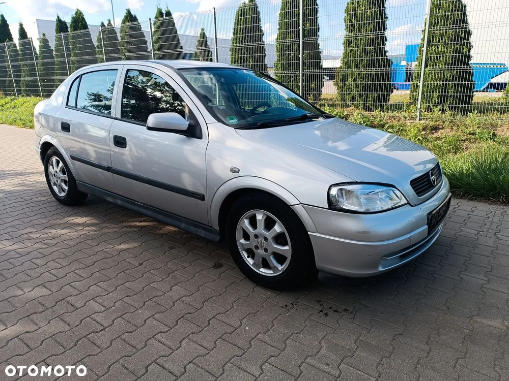 Opel Astra - 1