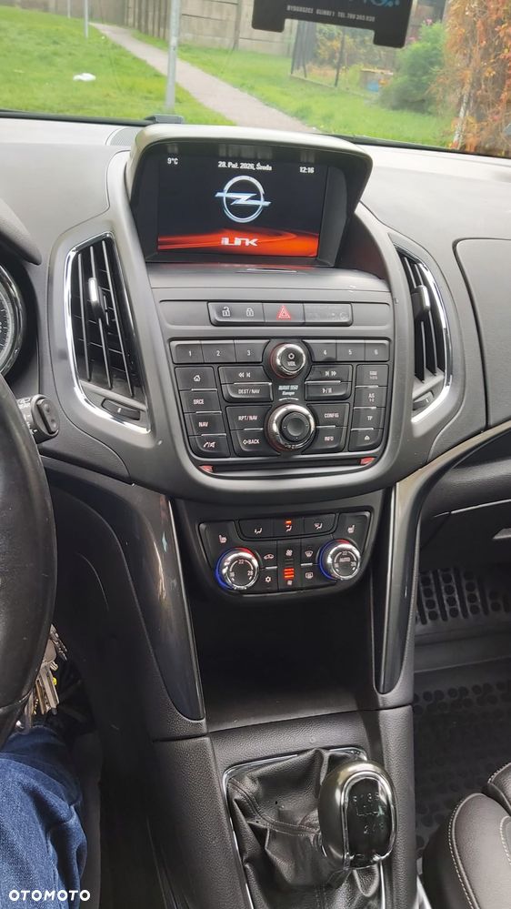 Opel Zafira - 9