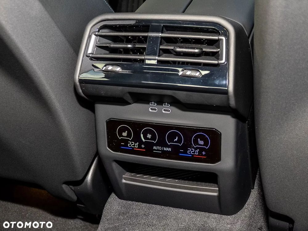 BMW Seria 5 540d xDrive mHEV M Sport - 11