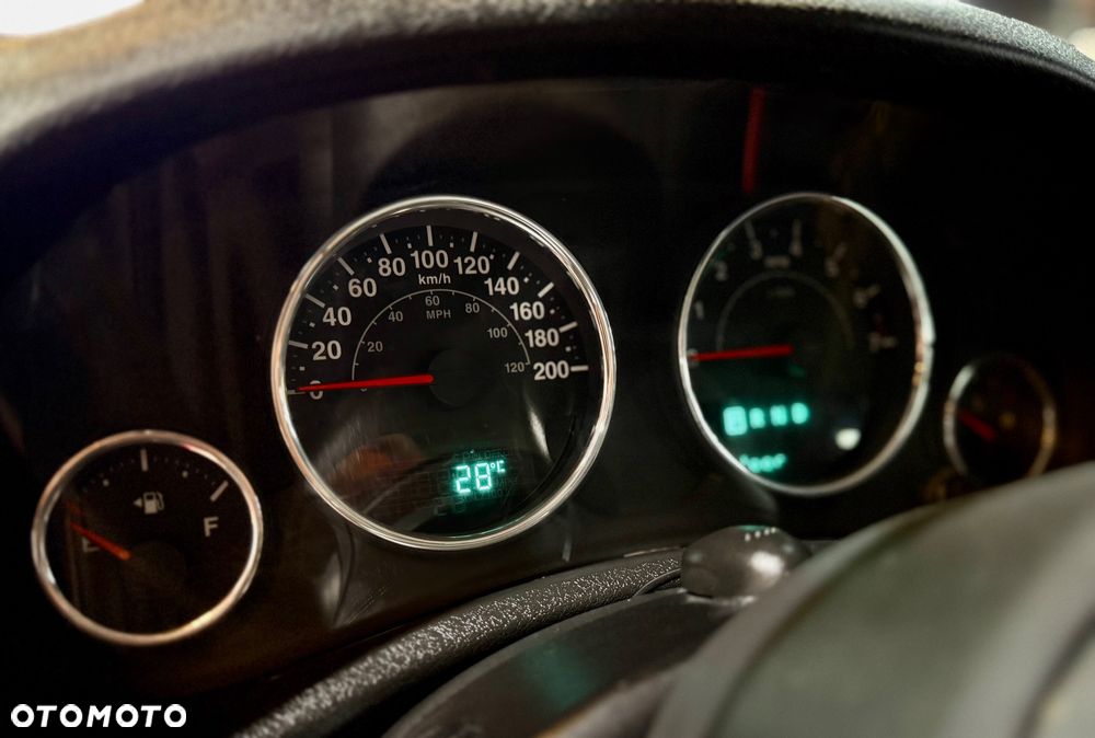 Jeep Wrangler 3.6 Sahara EU6 - 34