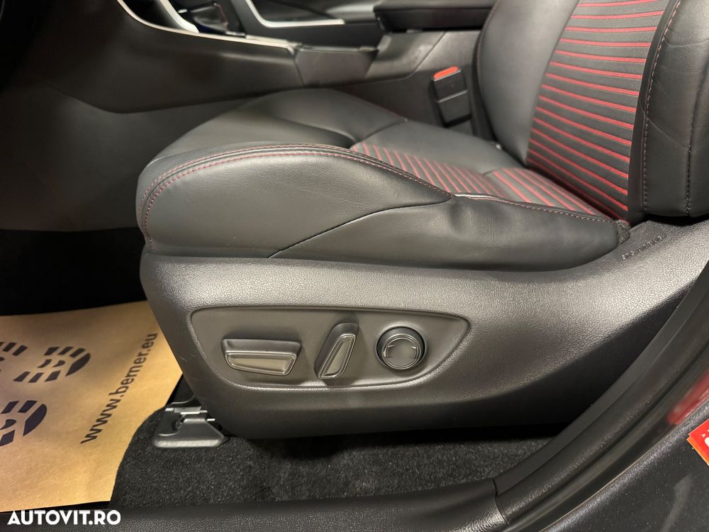 Toyota RAV4 Plug-in-Hybrid Style - 23