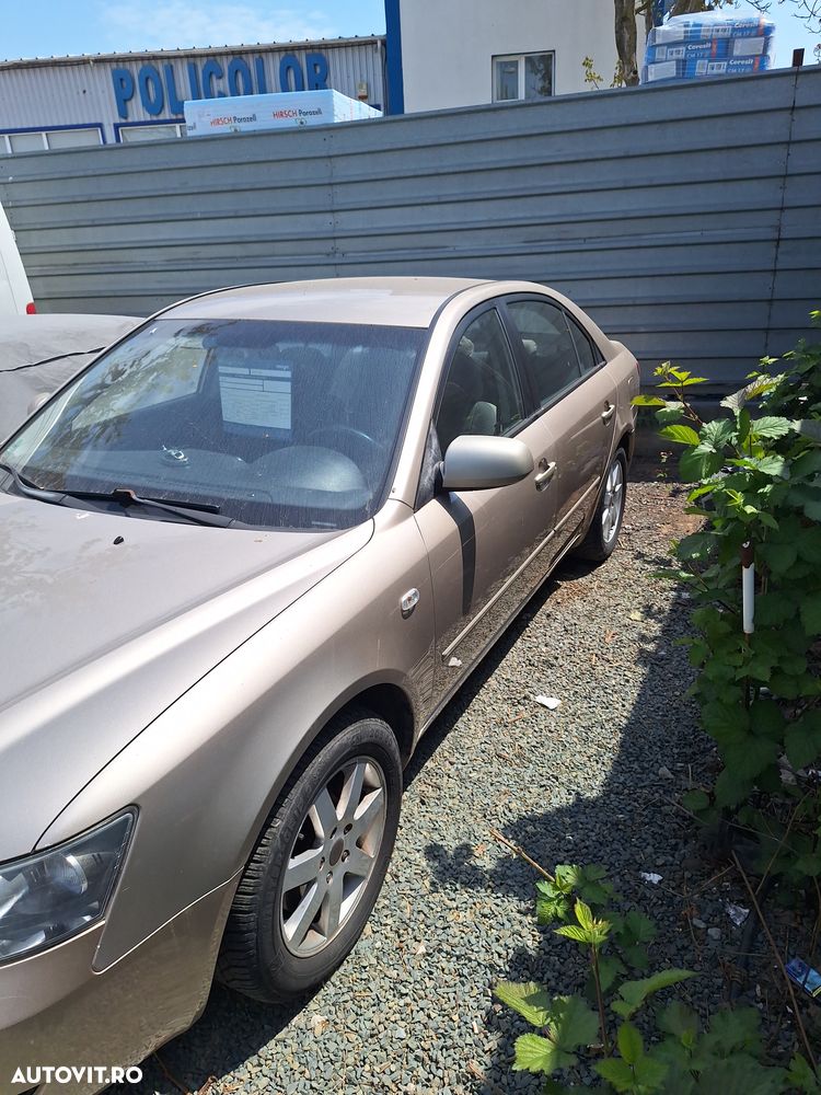 Hyundai Sonata - 3
