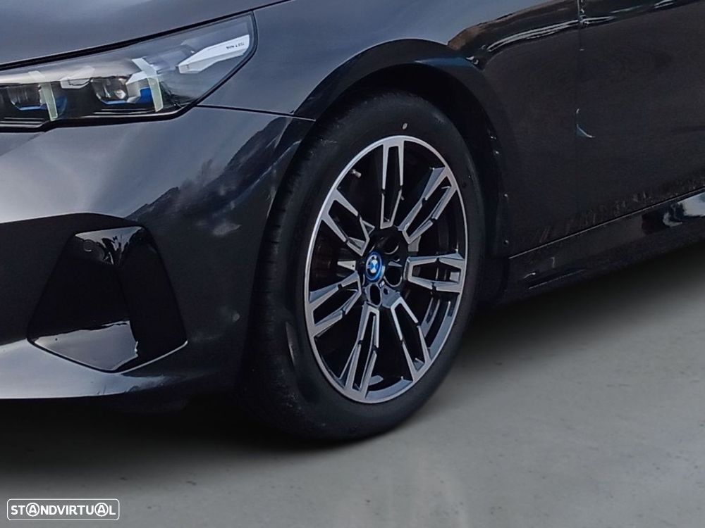 BMW i5 eDrive40 Pack Desportivo M - 5