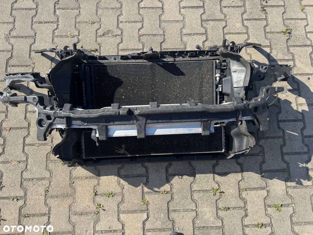 Audi Q5 80A 2.0 TDI pas przedni wzmocnienie czołowe chłodnice