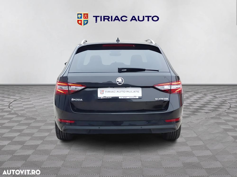 Skoda Superb 2.0 TDI DSG Style - 6