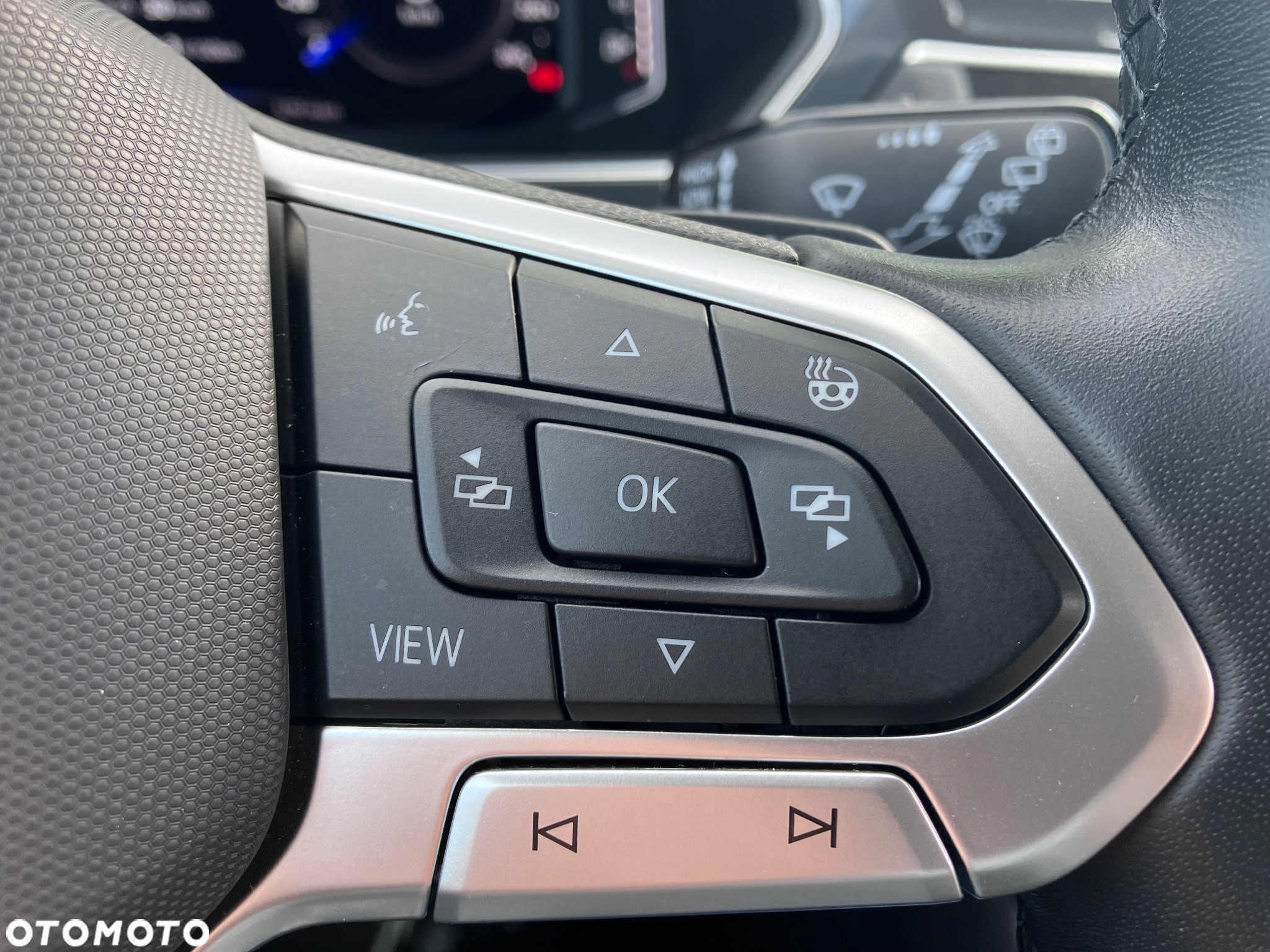 Volkswagen Tiguan 1.5 TSI EVO Elegance DSG - 32