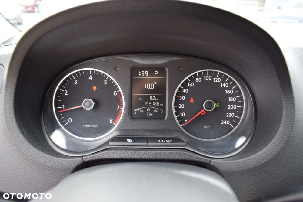 Volkswagen Polo - 25