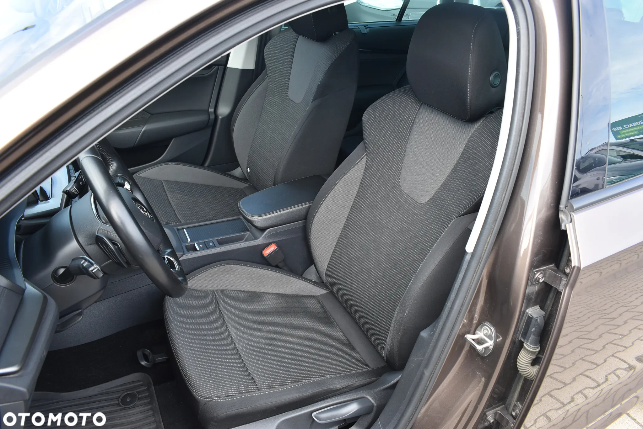 Skoda Octavia 2.0 TDI SCR Ambition DSG - 10