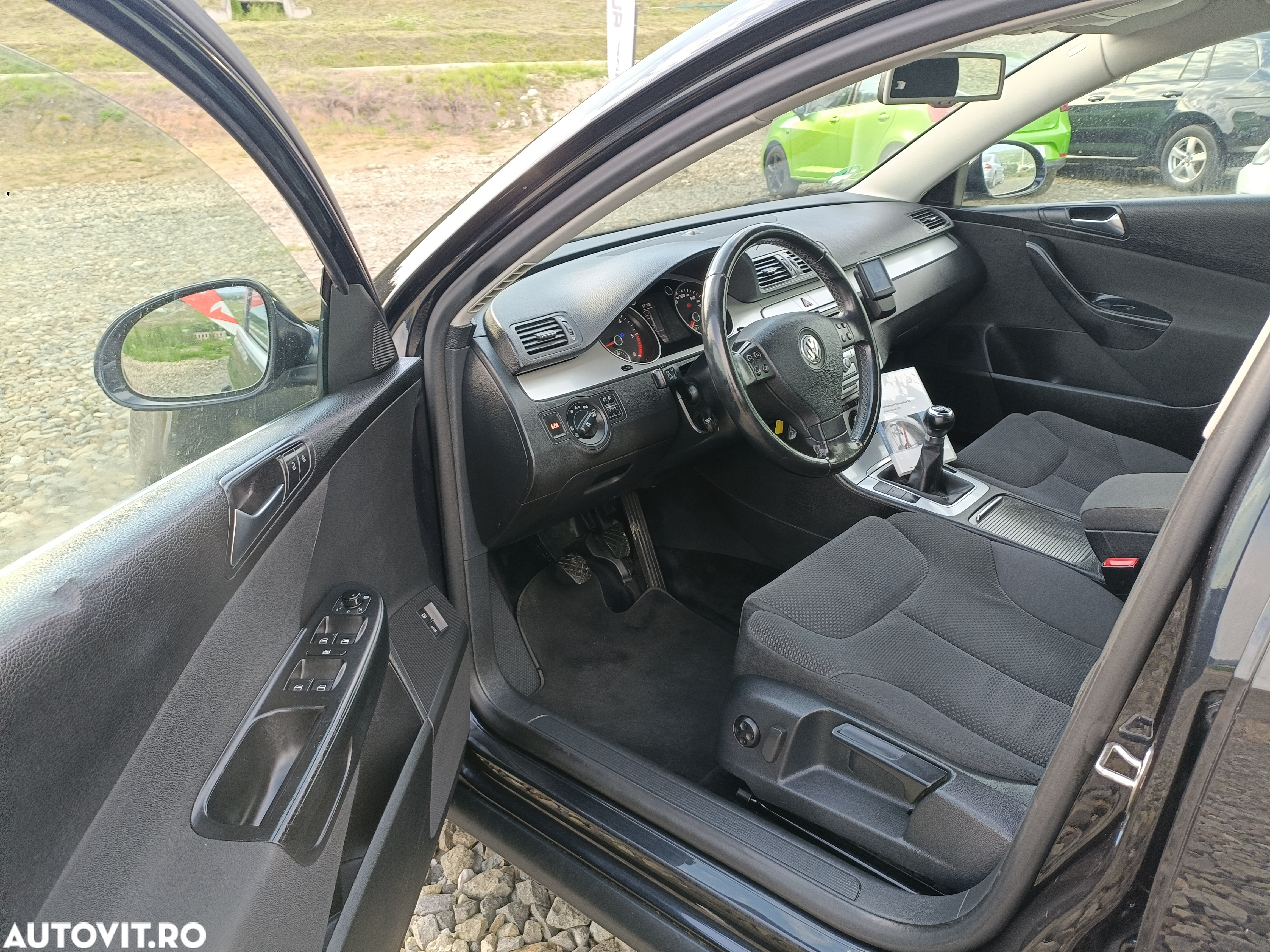 Volkswagen Passat 2.0 Blue TDI SCR Comfortline - 14