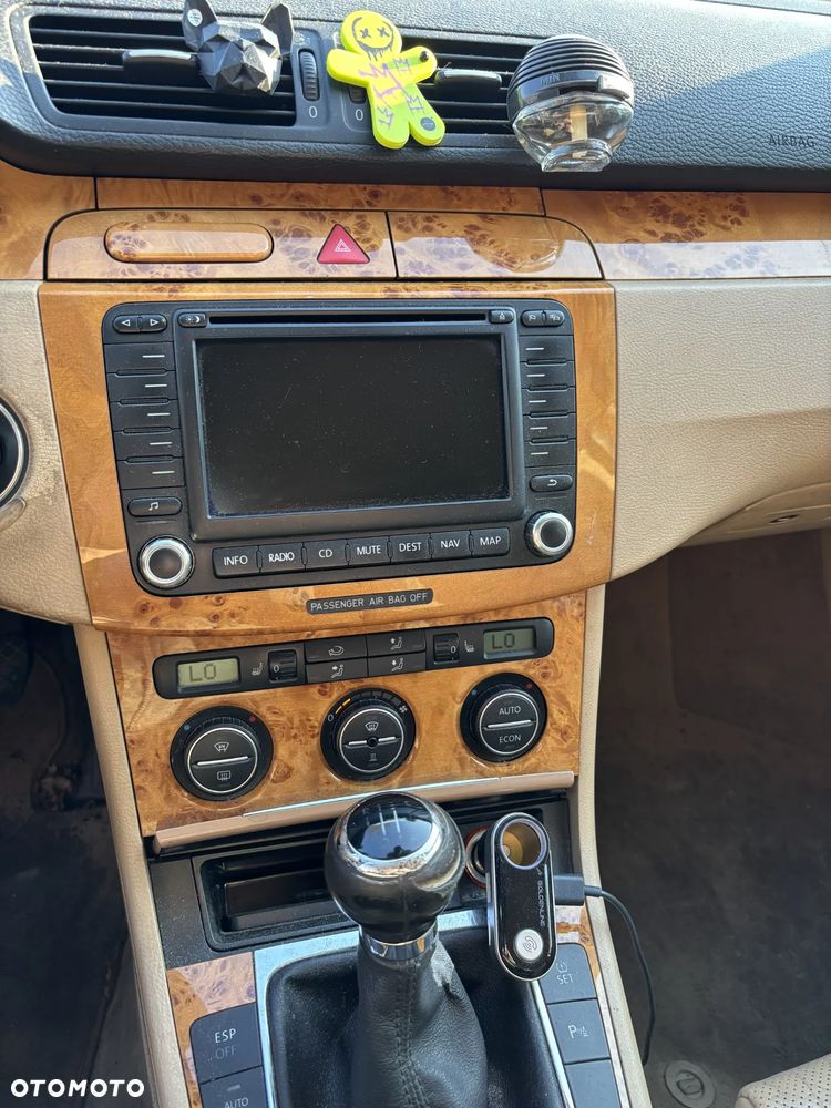 Volkswagen Passat 2.0 TDI 4Mot Comfortline - 14