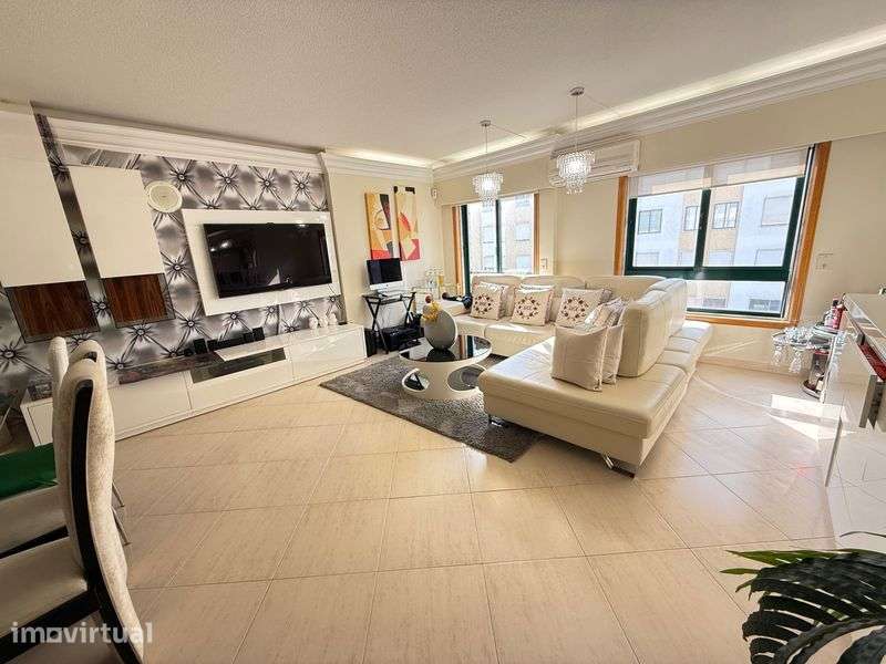 Apartamento T4 à Venda - Casal da Barota com Garagem - Grande imagem: 4/12