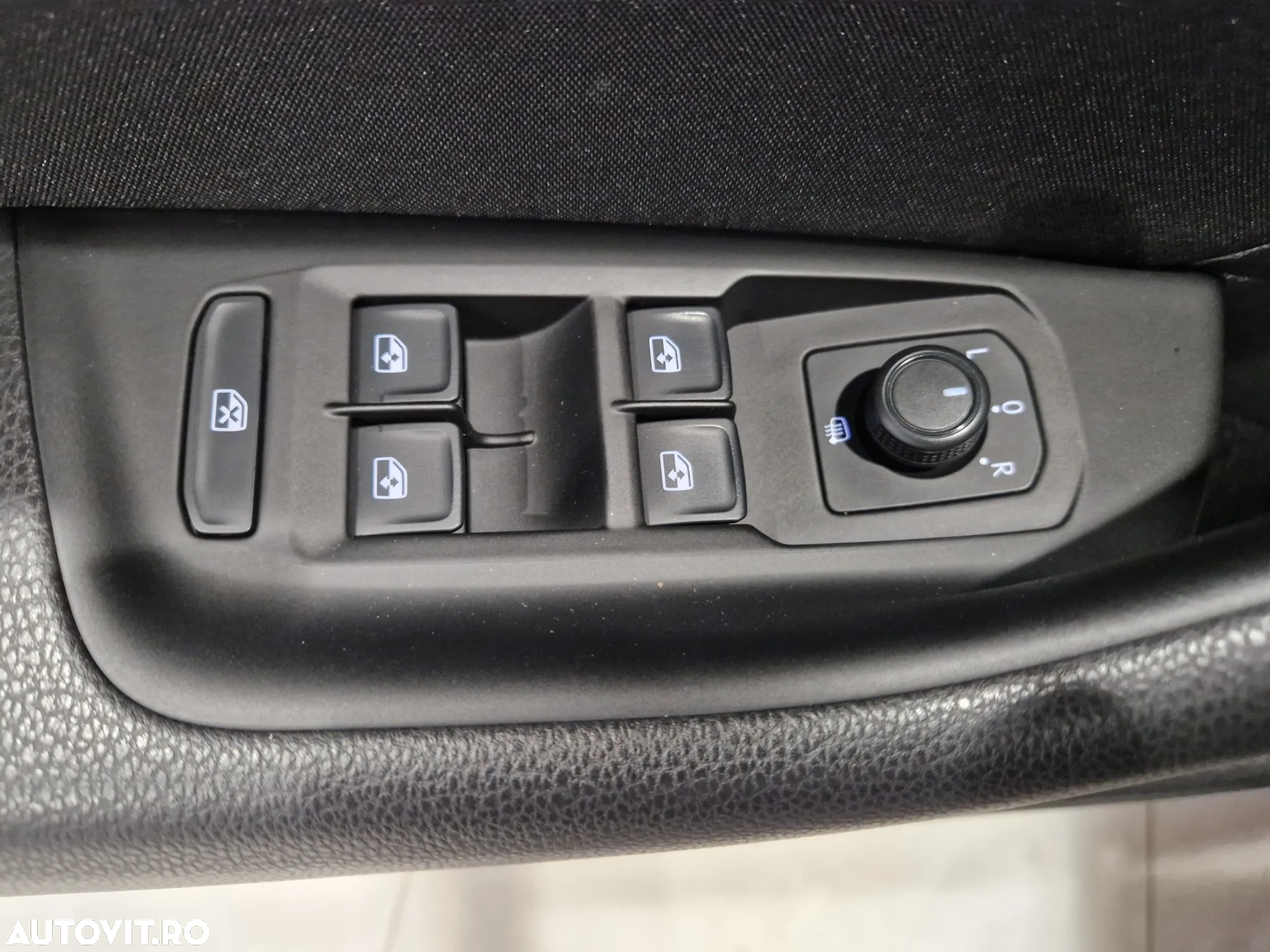 Volkswagen Passat 2.0 TDI SCR DSG Business - 15