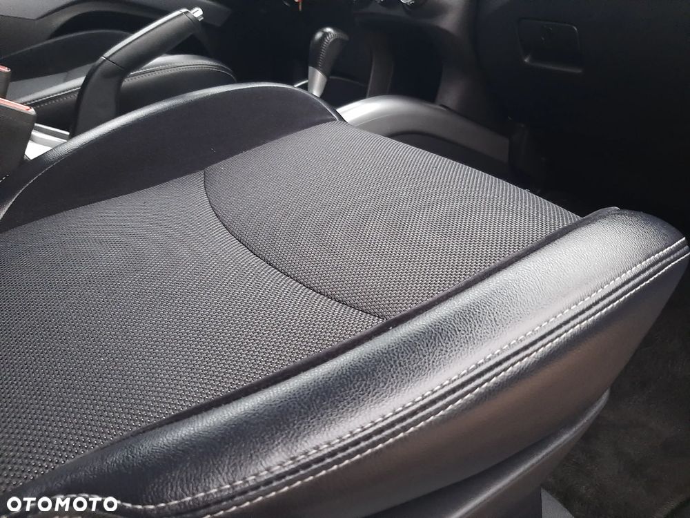 Mitsubishi Outlander 2.0 Intense 2WD CVT - 22