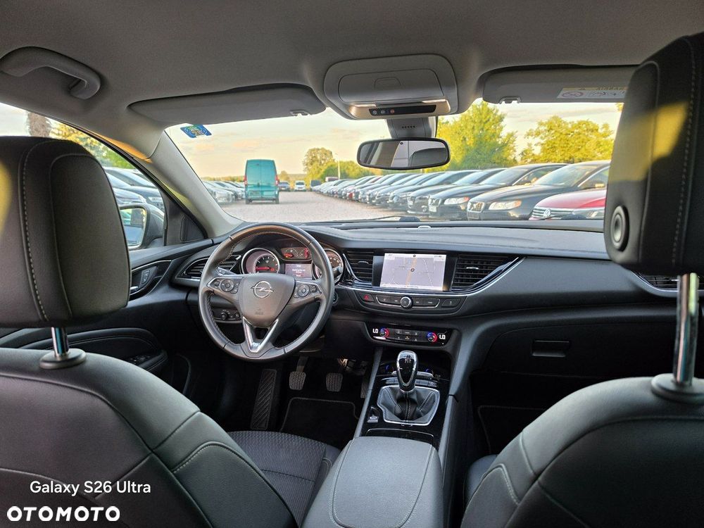 Opel Insignia - 32
