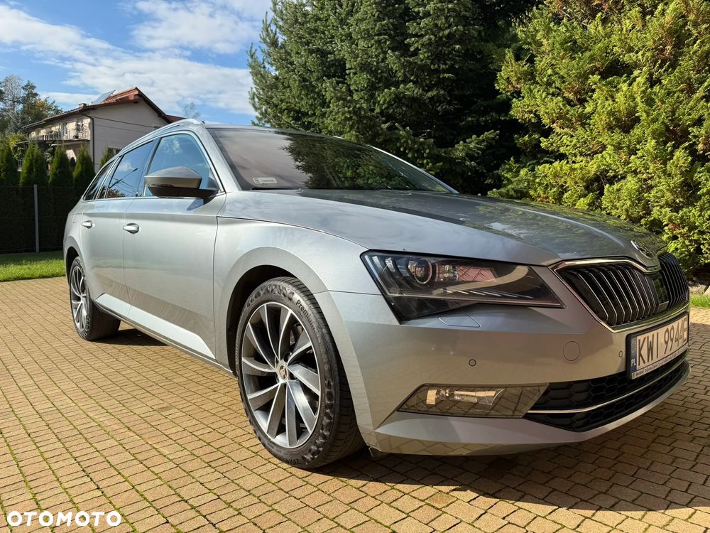 Skoda Superb 2.0 TDI Ambition DSG - 2