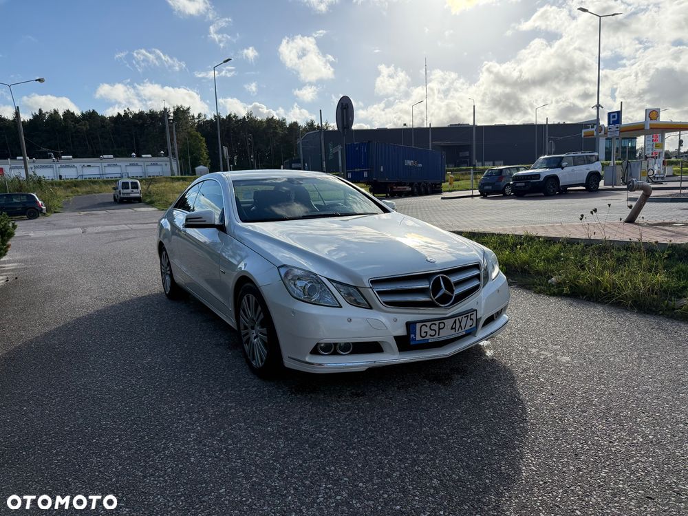 Mercedes-Benz Klasa E 250 CGI BlueEff - 5