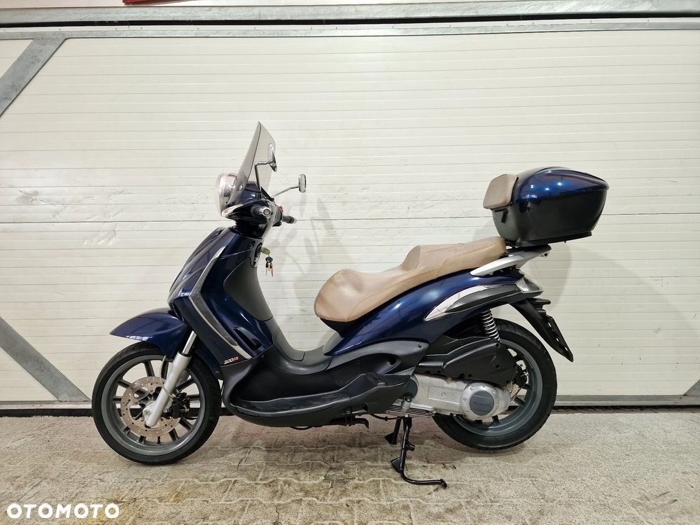 Piaggio Beverly - 1