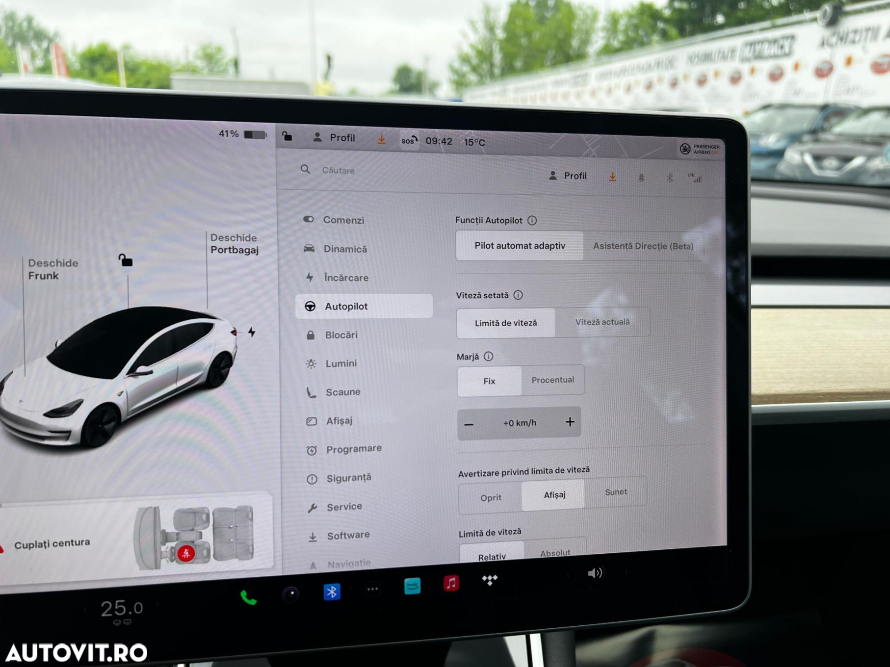 Tesla Model 3 - 24