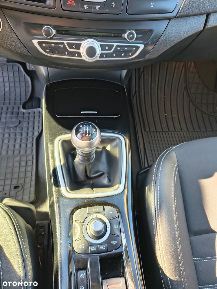 Renault Laguna 1.5 dCi Exception - 23